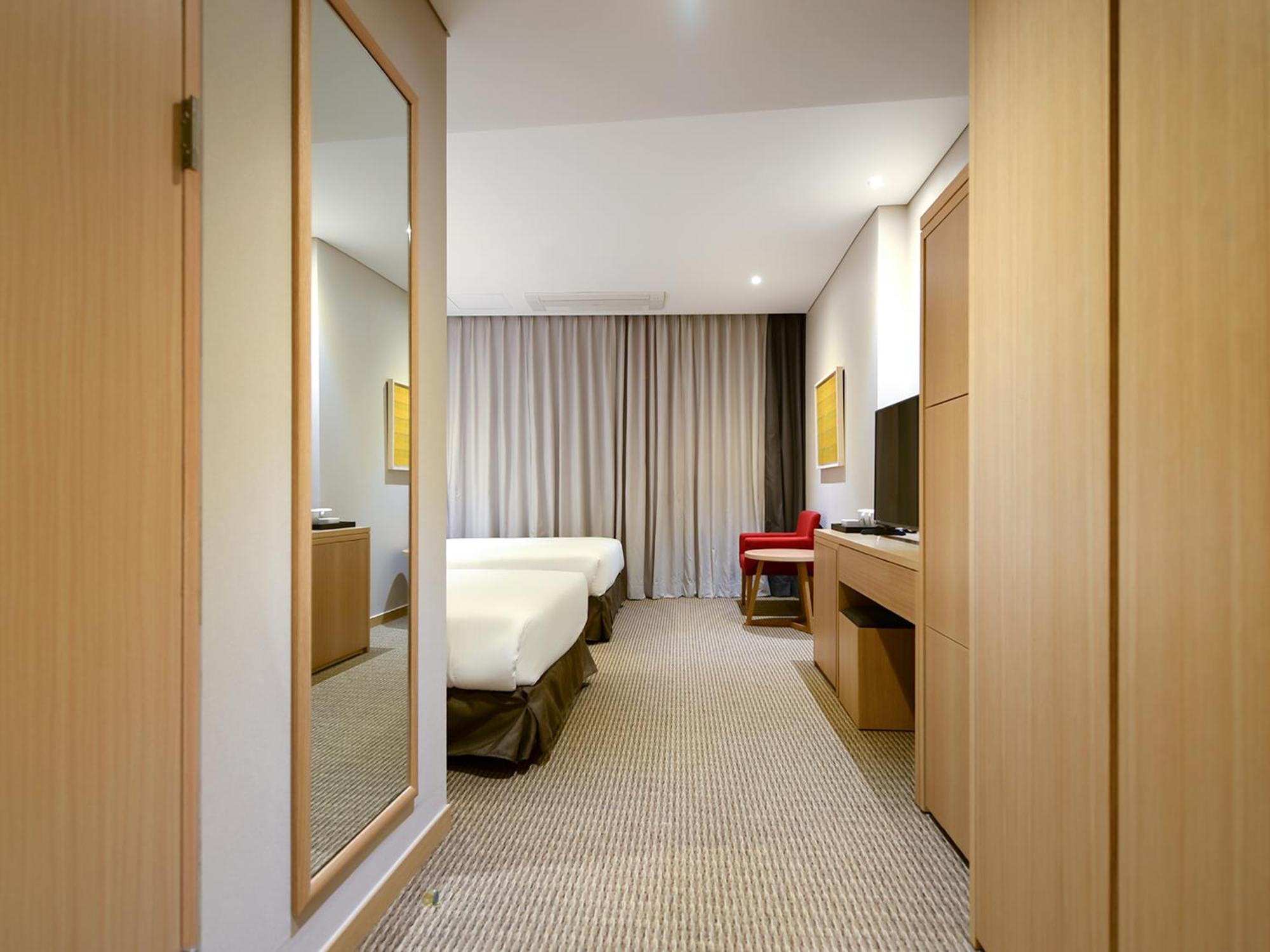 Hotel New Oriental Myeongdong Seúl Exterior foto