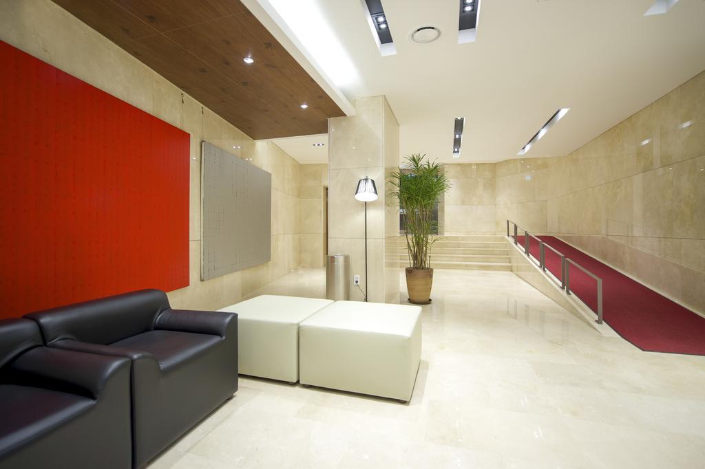 Hotel New Oriental Myeongdong Seúl Exterior foto