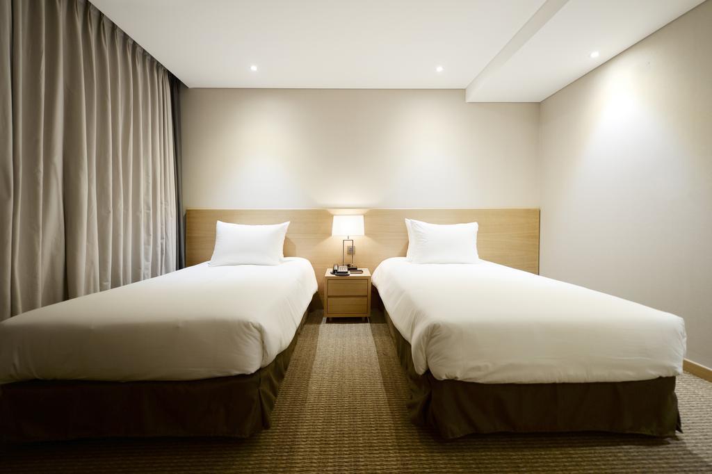 Hotel New Oriental Myeongdong Seúl Habitación foto